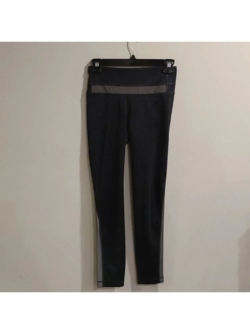 Lululemon Light Speed Tight *Full-On Luxtreme